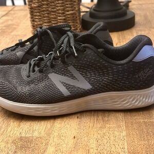 New Balance Fresh Foam Arishi v3 Running Shoe Blk/Wht 11 Wide EUC